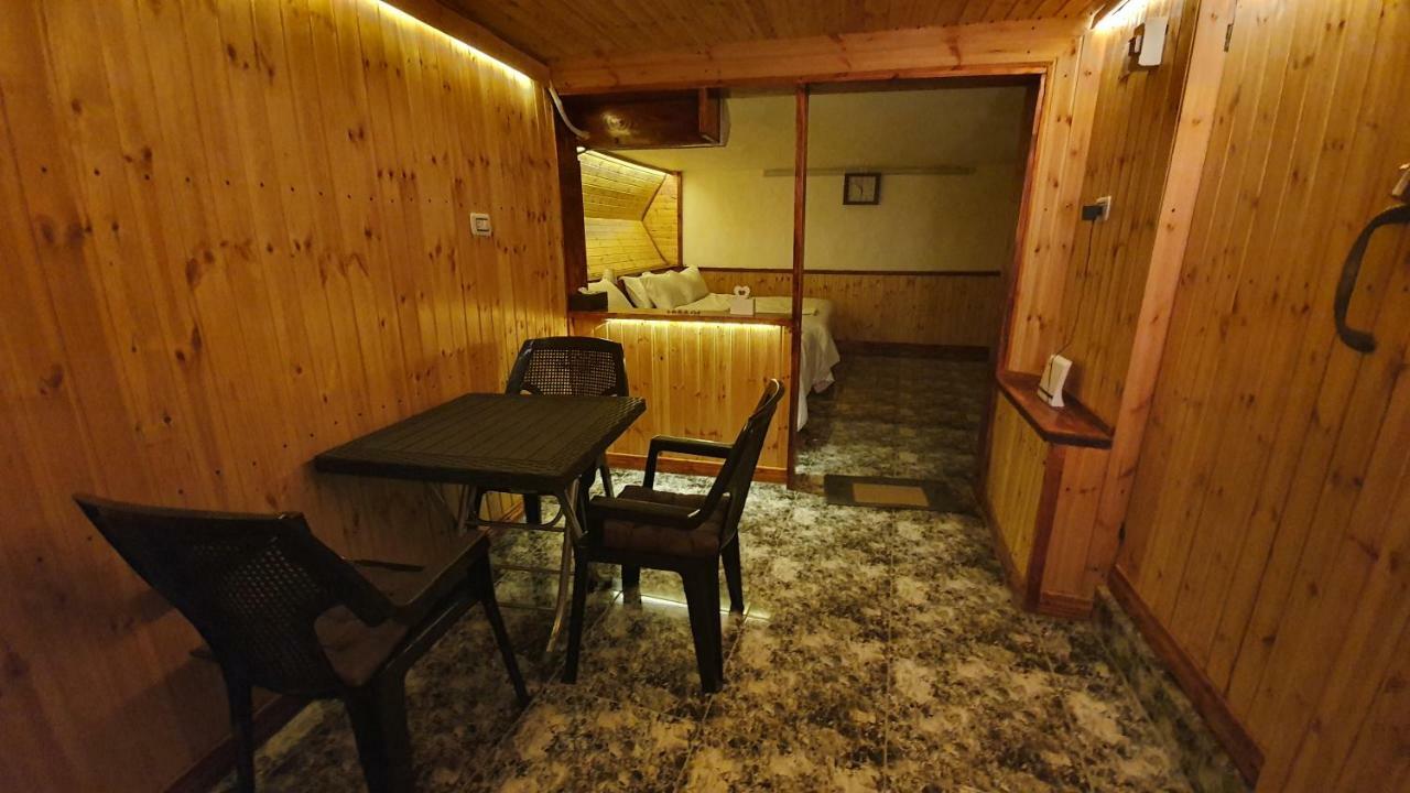 New Luxurious Modern Studio Apartment Джераш Екстериор снимка