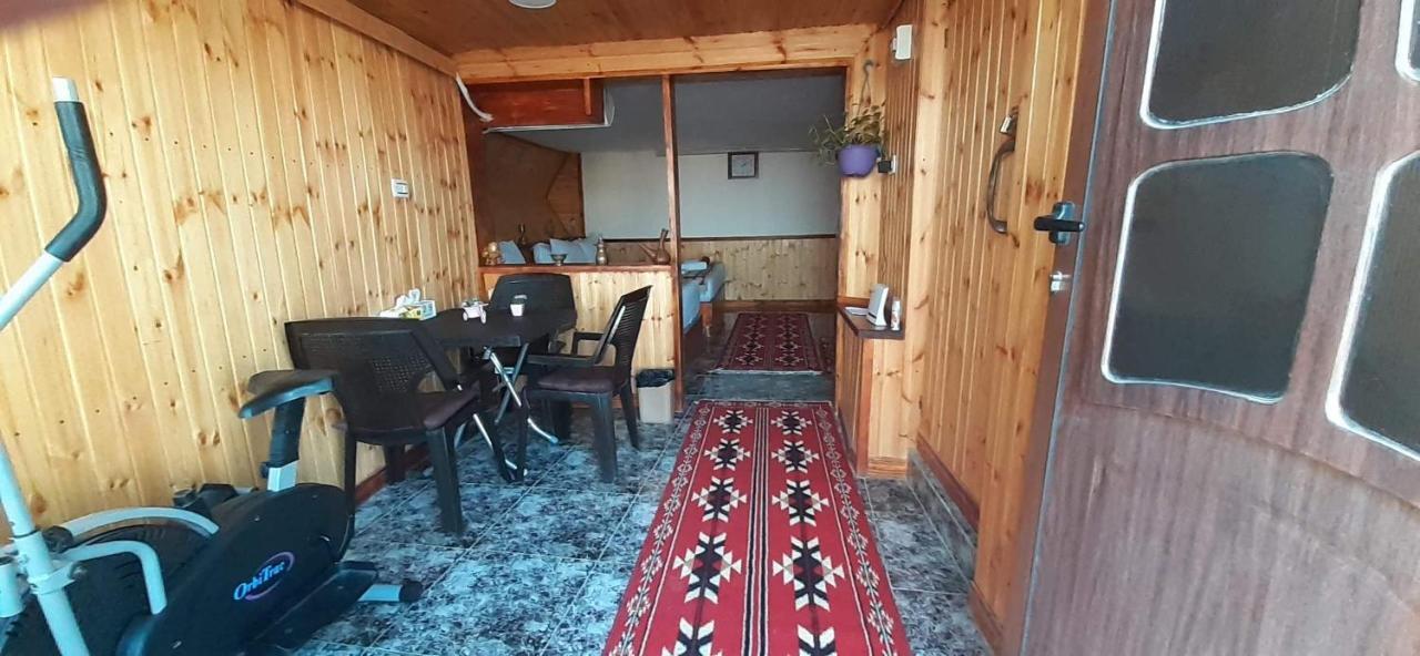 New Luxurious Modern Studio Apartment Джераш Екстериор снимка