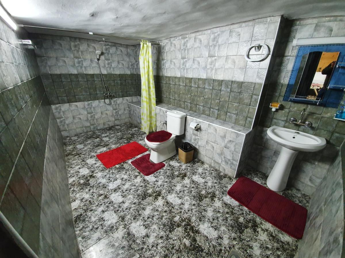 New Luxurious Modern Studio Apartment Джераш Екстериор снимка
