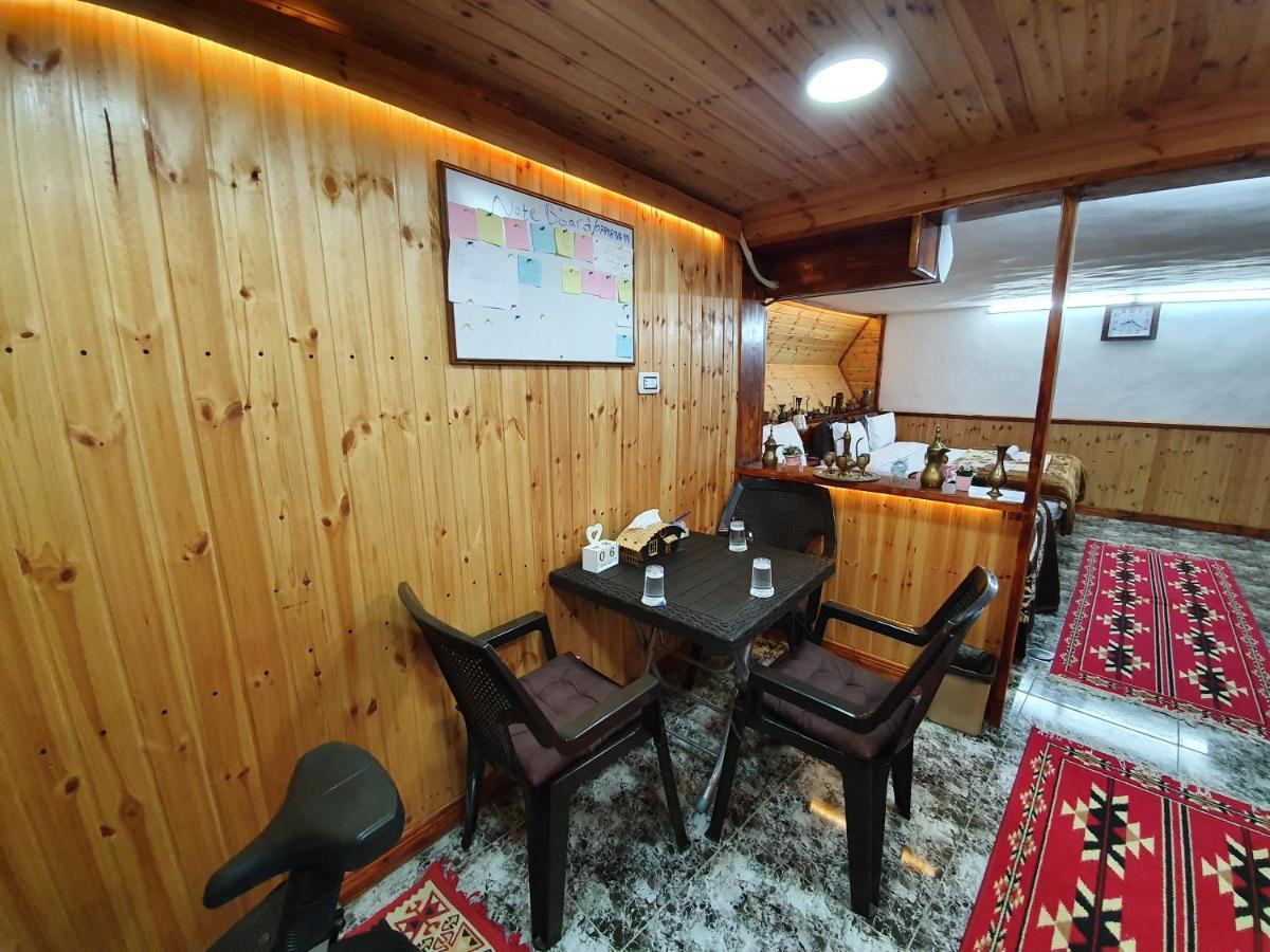 New Luxurious Modern Studio Apartment Джераш Екстериор снимка